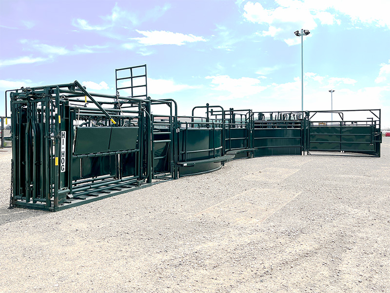Start your cattle handling system with Hi-Hog’s Adjustable S-Alley — proven to reduce stress and improve handling efficiency. Hi-Hog’s S-Alley Cattle Handling System with curved alley guiding cattle smoothly toward the squeeze chute for safer handling