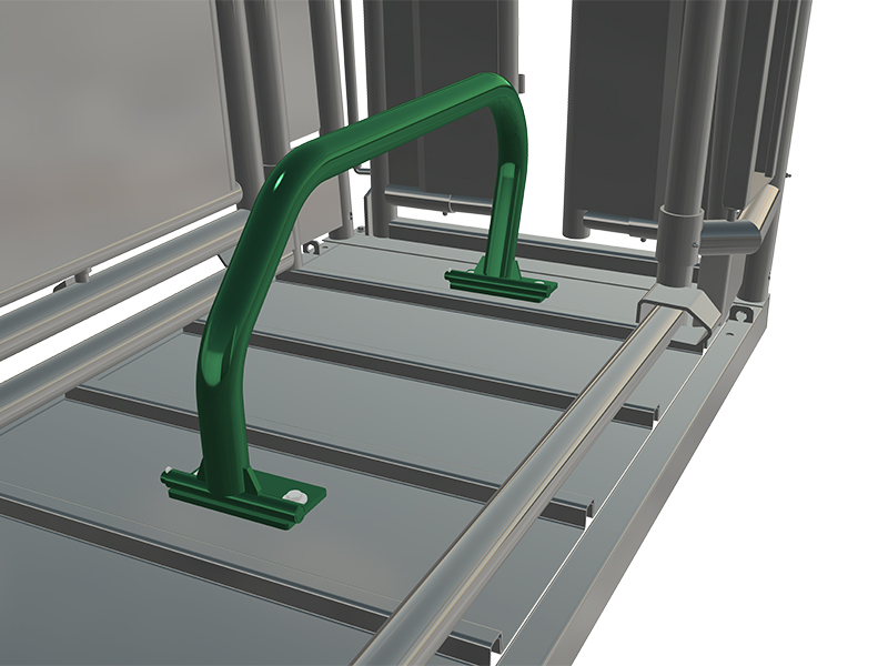 Sternum Bar option mounted in Hi-Hog cattle squeeze chute