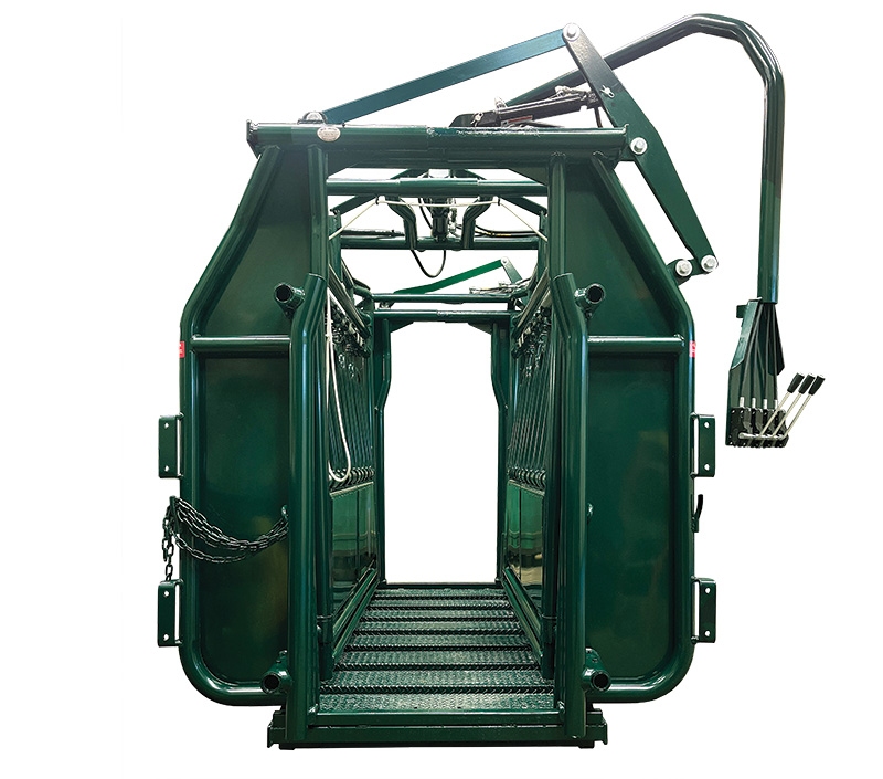 Heavy Duty Sheeted Headgate and Tailgate Openings to a Full 32 Width A Hydraulic Squeeze Chute for catching Cattle
