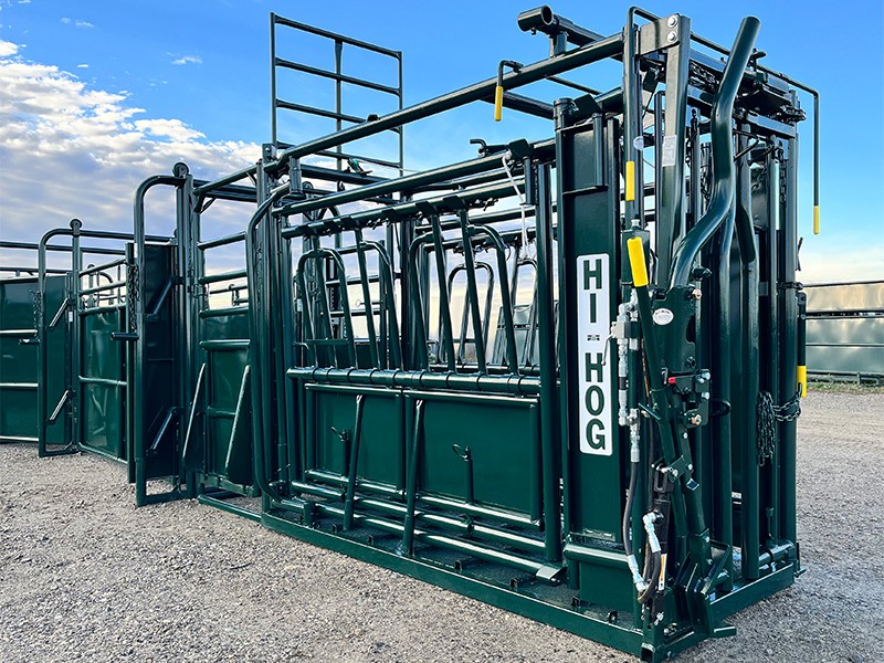 Head Holder Manual Squeeze Chute Hi Hog Cattle Handling
